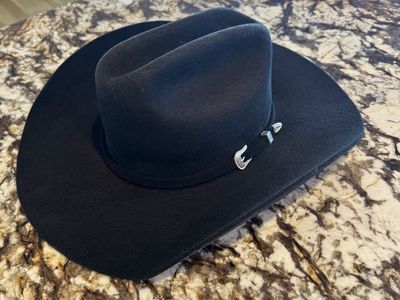 Classic Black wool Cowboy Hat with Silver Buckle - Size 7 1/4