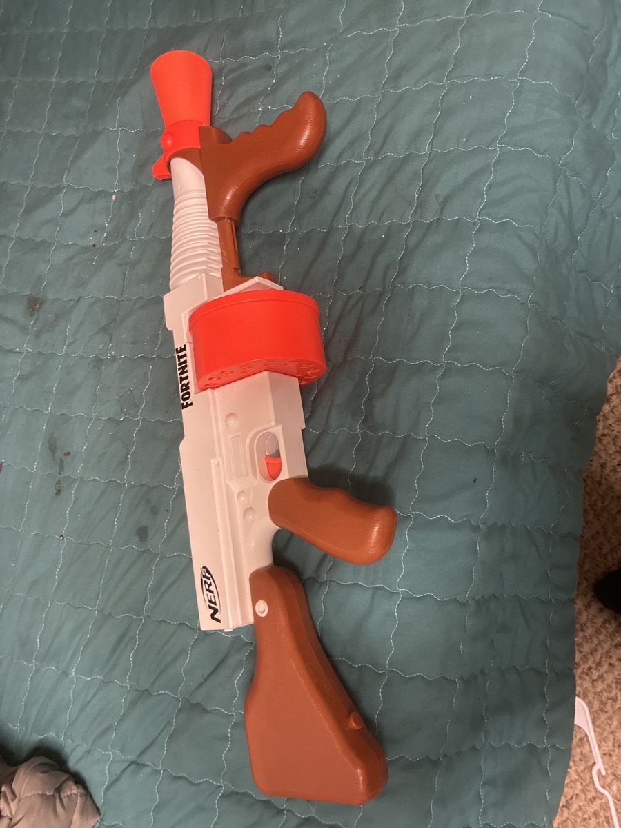 Nerf gun Tommy gun works well and very good condition. Haven’t used it much.