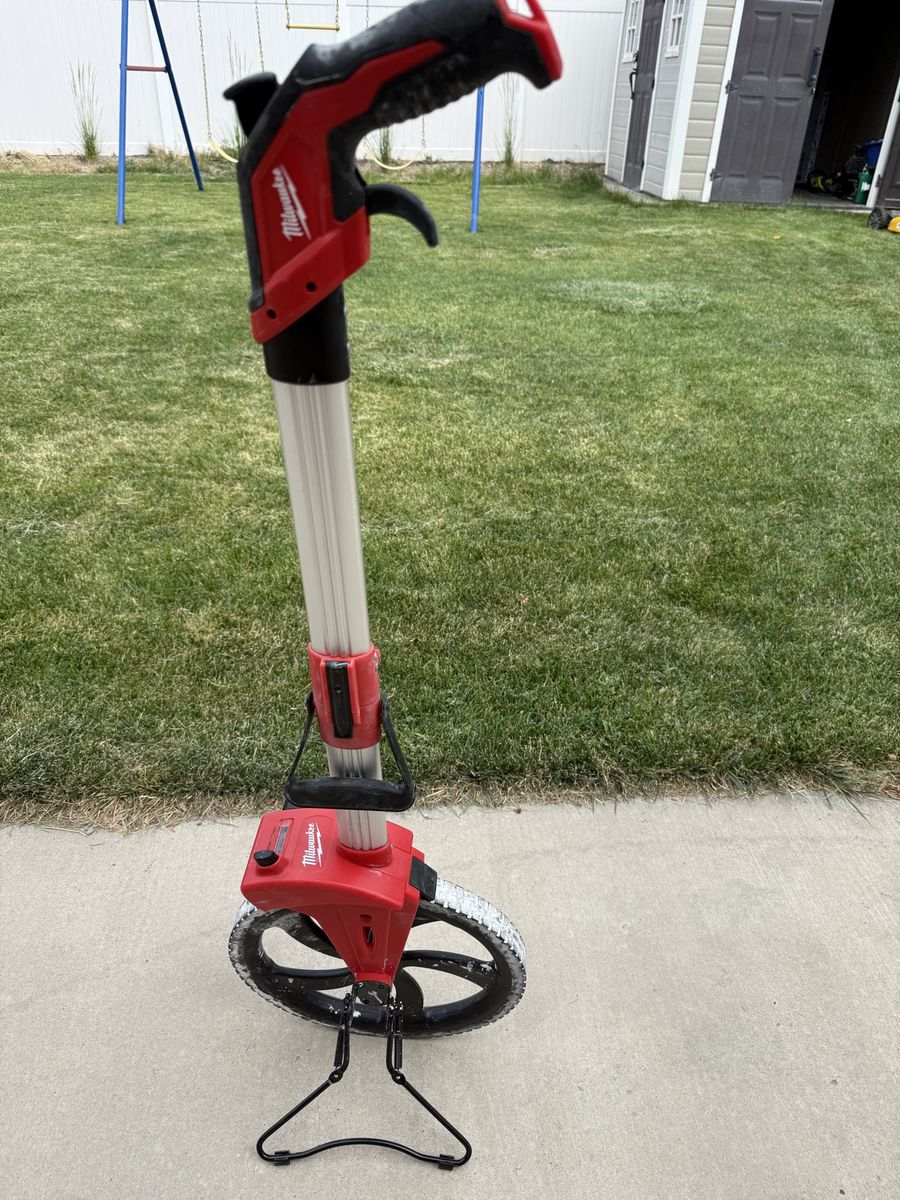 Milwaukee Measuring Wheel: Digital Distance Measuring Tool - Collapsible Handle