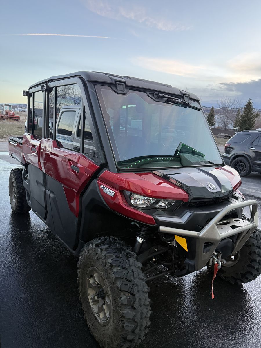 2024 CanAm Defender Limited