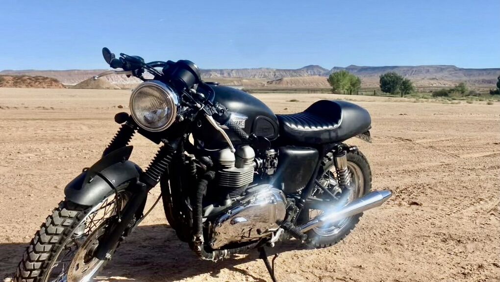 2001 Triumph BONNEVILLE Cafe