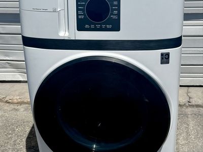 Beautiful GE 2 in 1 electric washer and dryer,free delivery