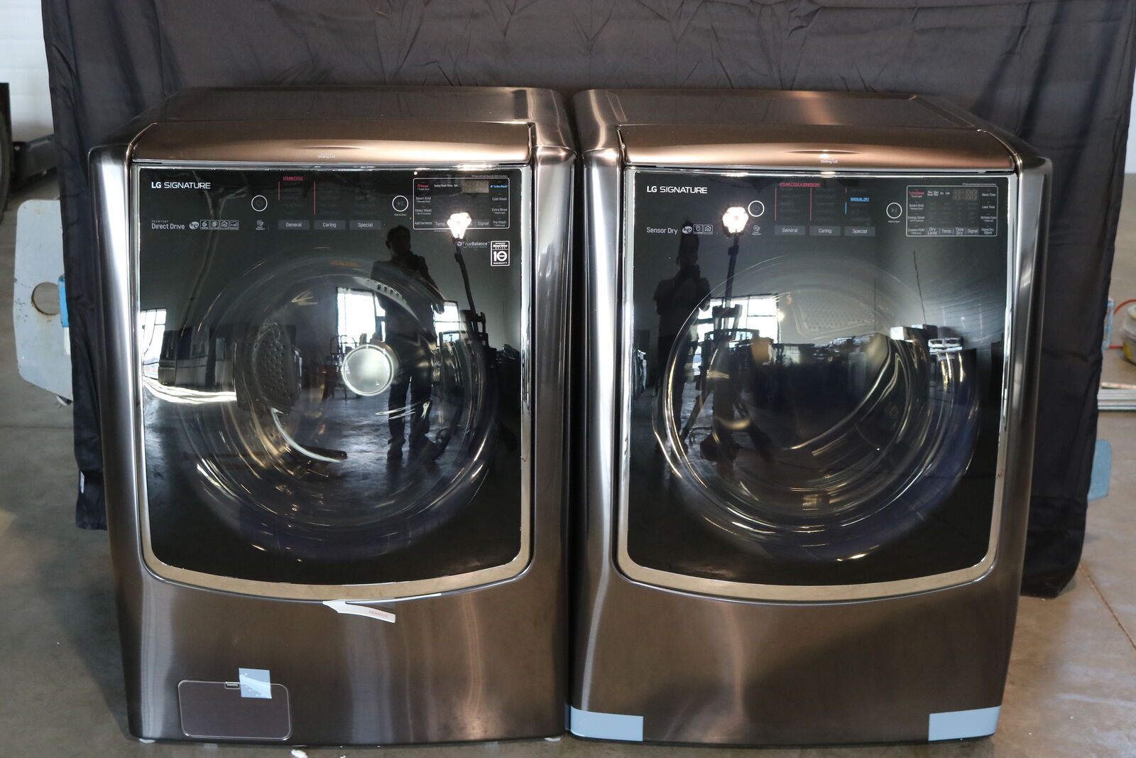 NEW!! Gorgeous LG Signature Washing machine and dryer - Matching washer dryer set