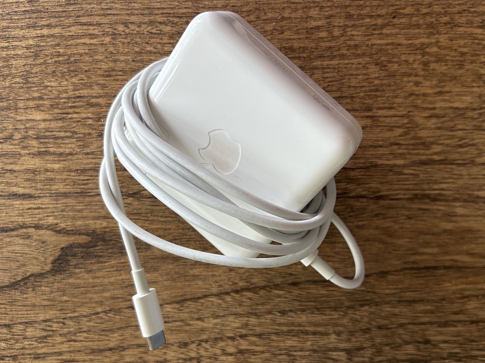 Genuine Apple Macbook Pro 61w Usb-c Charger Adapter Power Supply A1947 w/cord