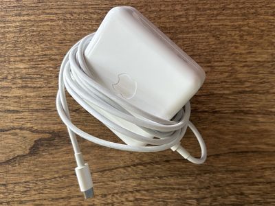 Genuine Apple Macbook Pro 61w Usb-c Charger Adapter Power Supply A1947 w/cord