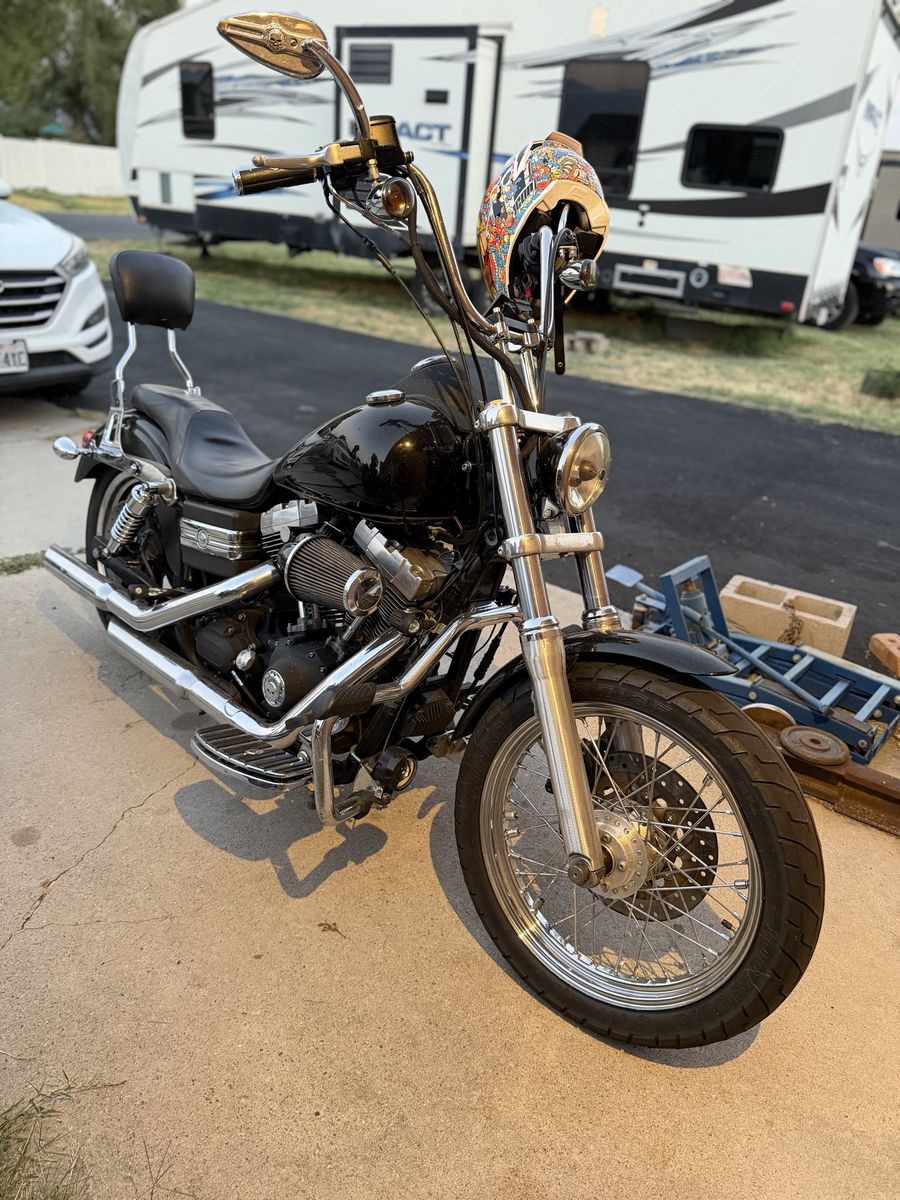 2007 Harley-Davidson Dyna Street Bob - 96ci 6-Speed - Extras Included