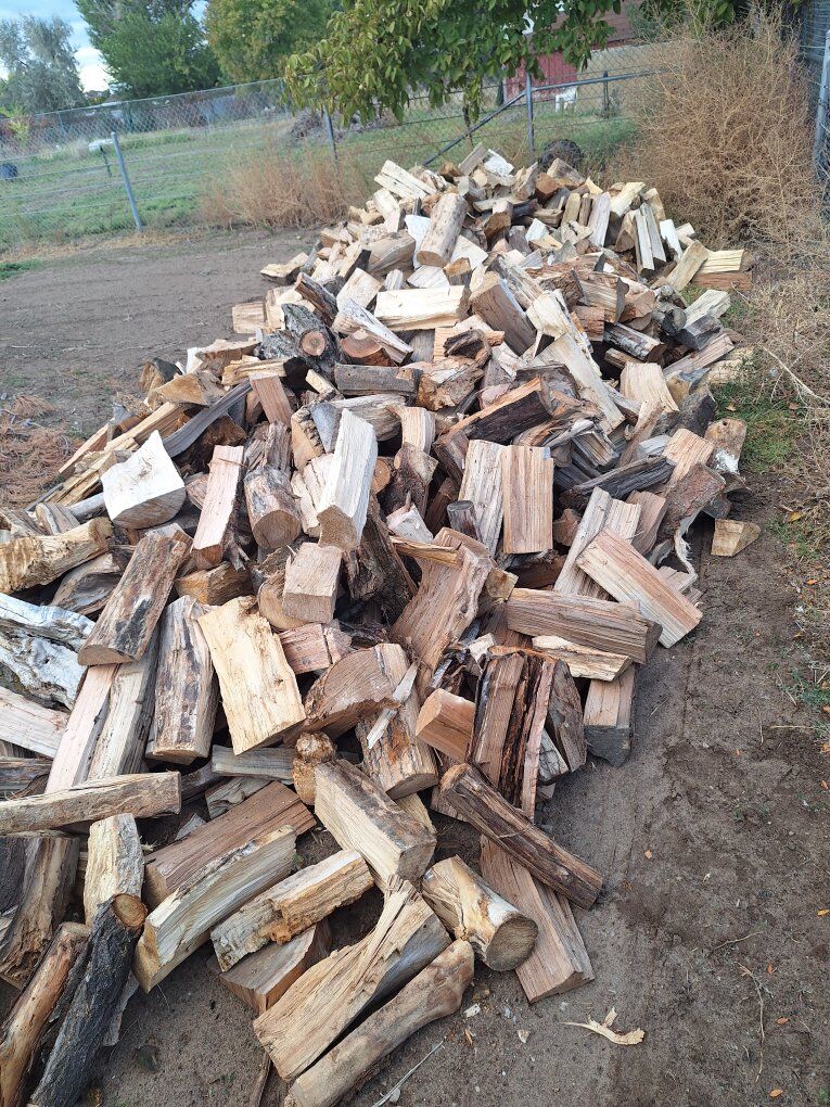 Firewood for sale (and delivered)