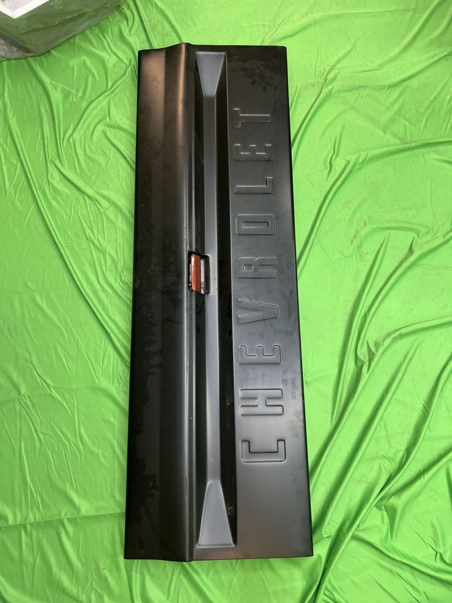 LMC Truck  Chevy & GMC Fleetside Tailgate Chevrolet