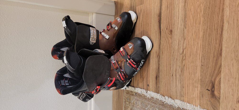 Salomon Quest 28/28.5 ski boots