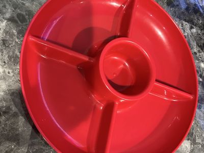 Plastic dish