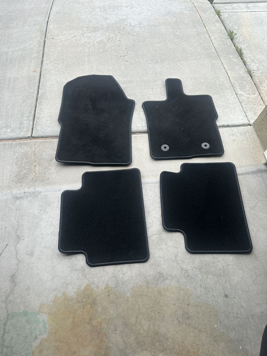 2025 Ford Ranger Floor Mats  $20.00