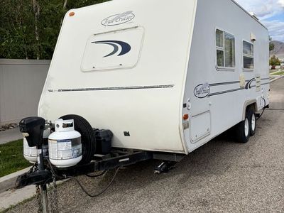 2000 R-Vision Trail Cruiser Camper Trailer