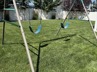Swing set. FREE