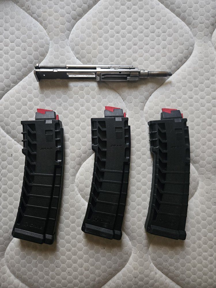 CMMG AR-15 .22 LR Conversion Kit w/ 3 25-Round Magazines