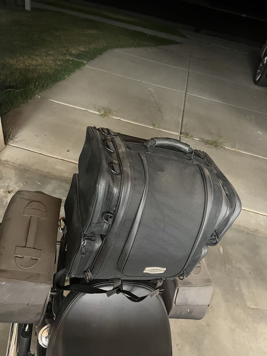 Main image 3