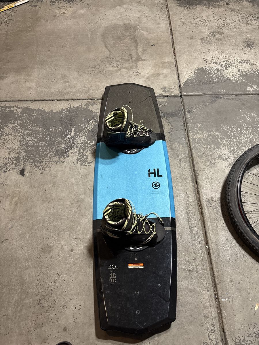Hyperlite wake board size 140cm