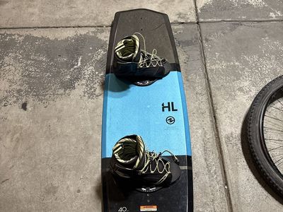 Hyperlite wake board size 140cm