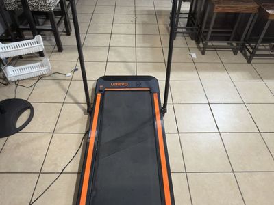 UREVO Walking Pad