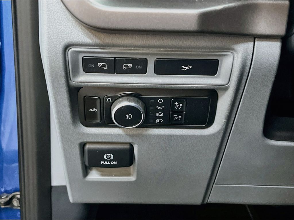 Main image 10