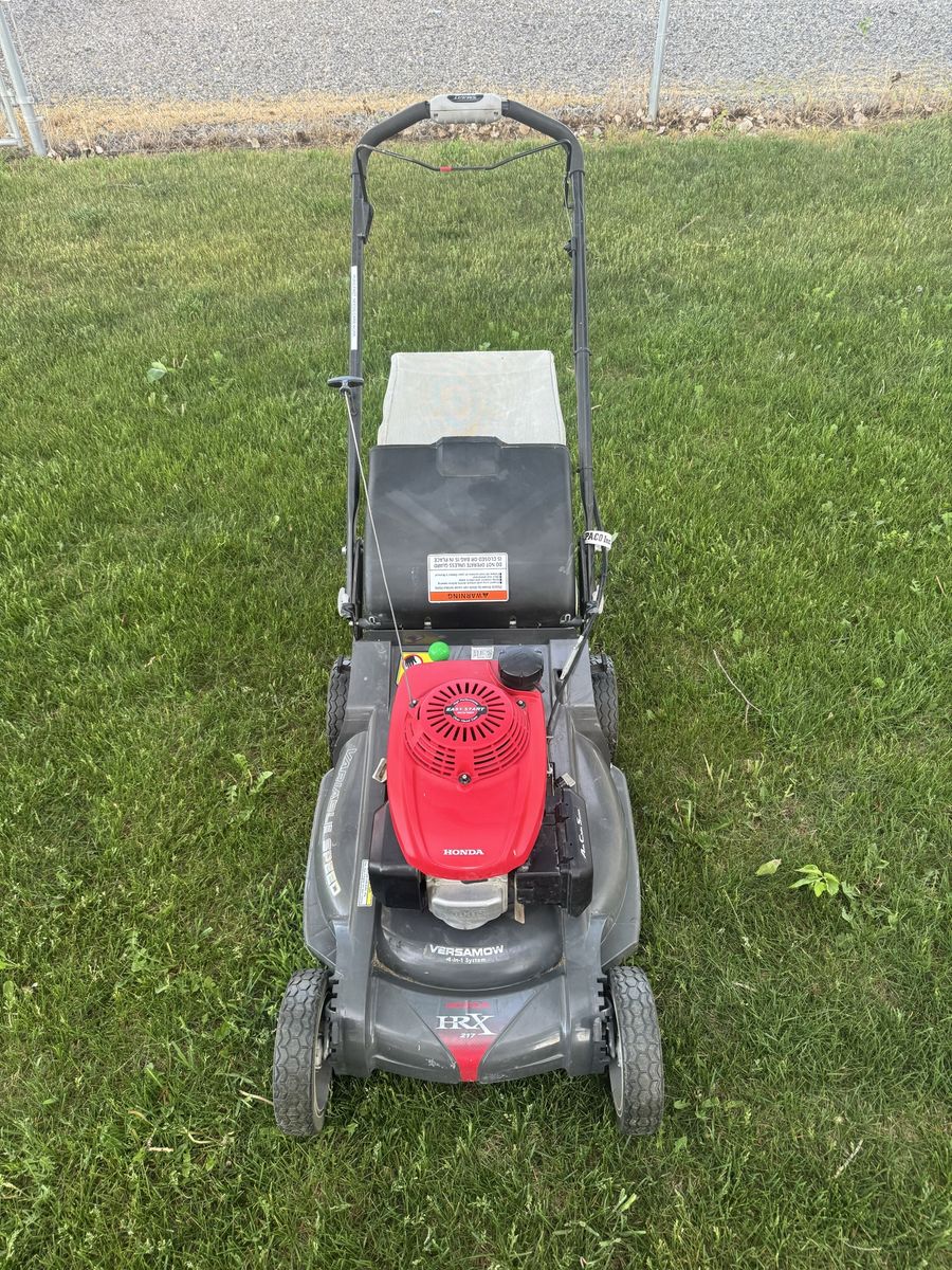 Honda HRX217 lawn mower push