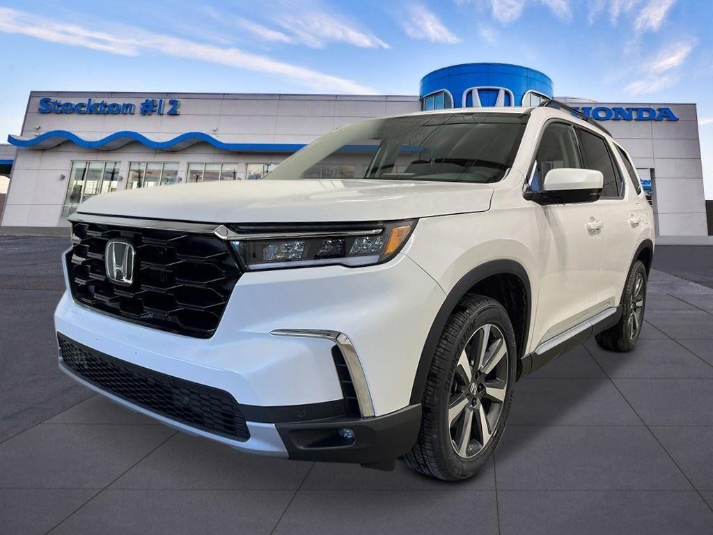 2025 Honda Pilot Touring