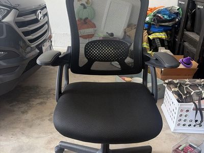 Black Ergonomic Mesh Office Chair with Lumbar Support & Headrest