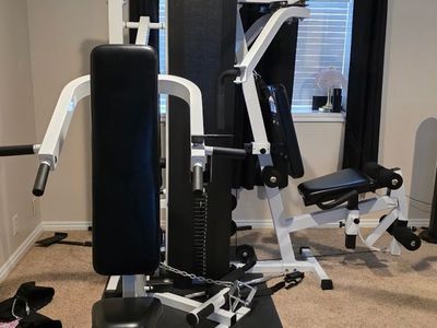 Weight Machine by Parabody