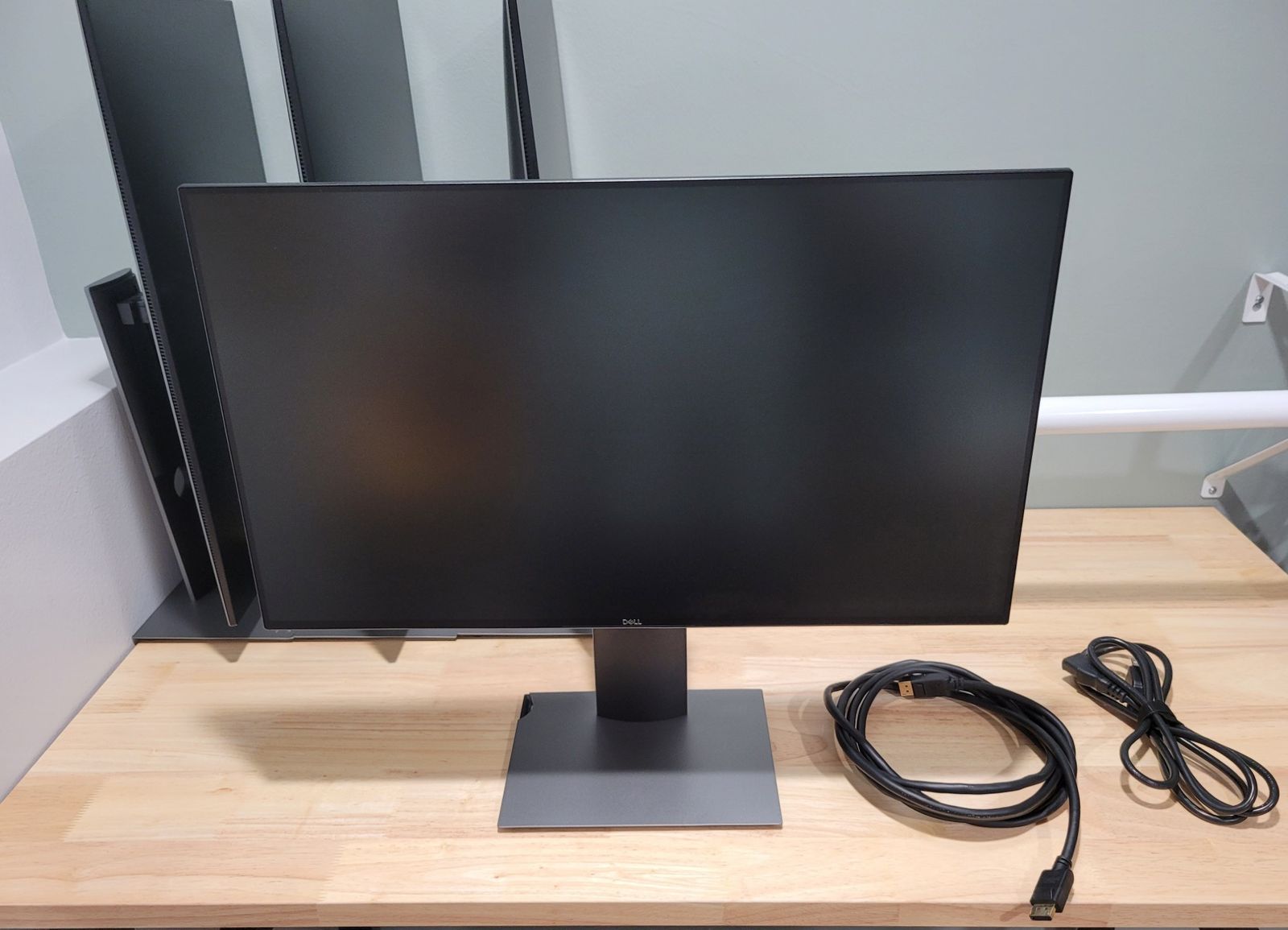 Dell UltraSharp 24” Monitor (4 Available)