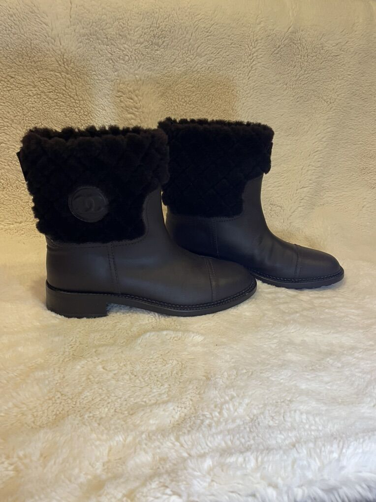 CHANEL Women's Boots Size 10