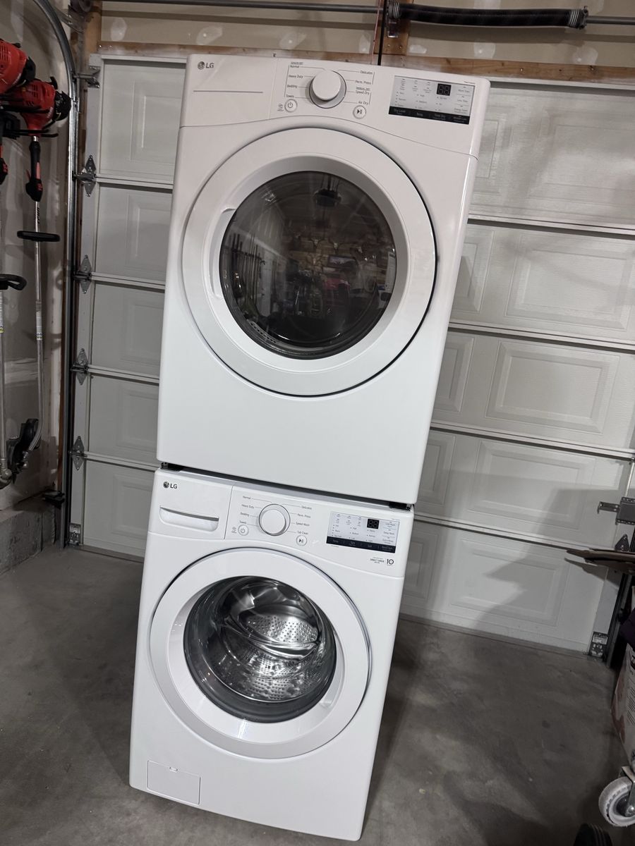 LG White Electric Stackable Front Load Washer & Dryer Set - Excellent Condition