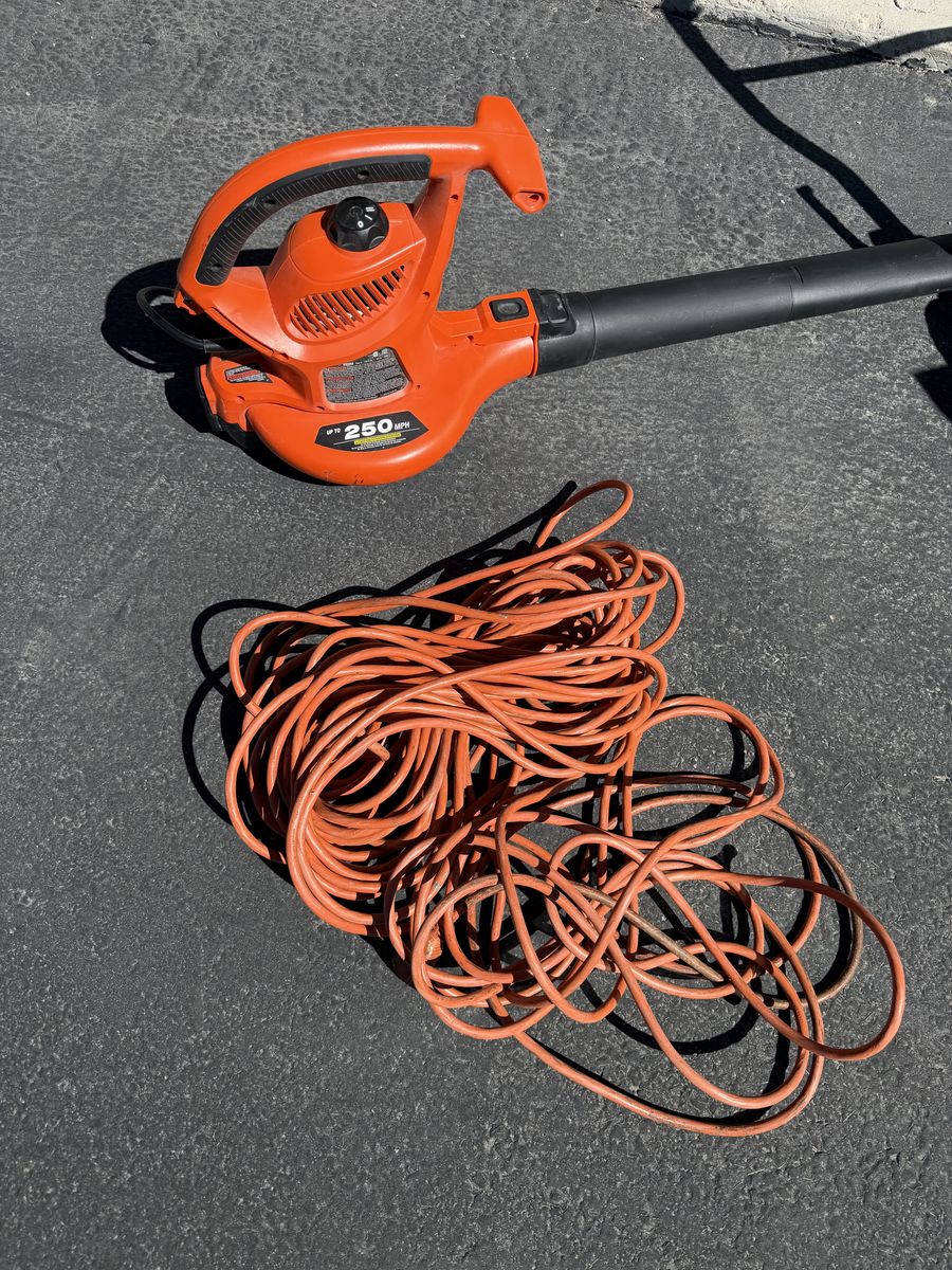 Black & Decker Electric Leaf Blower + 100 ft Cord