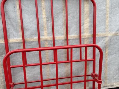 Antique Twin Size Cast Iron Bed