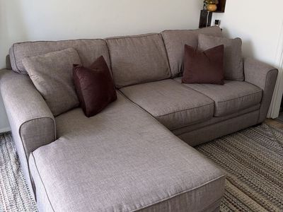 Couch w/ Chaise- Nice!!