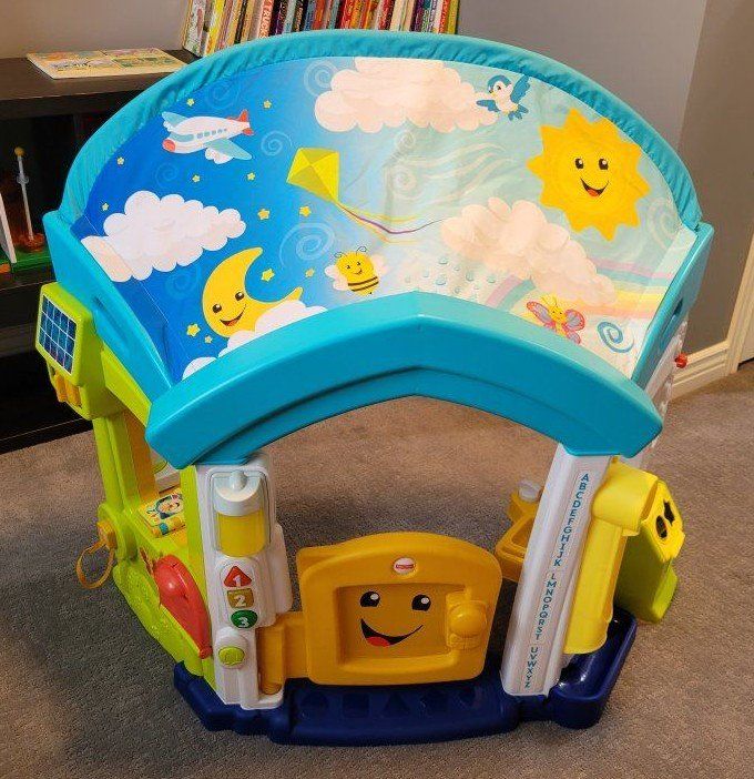 Fisher Price - Laugh and learn playhouse
