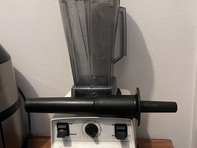 Vitamix 5000 Total Nutrition Center Blender - Variable Speed, Black/White