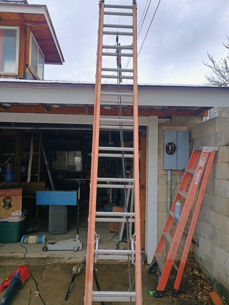 24ft Type IA Fiberglass Extension Ladder