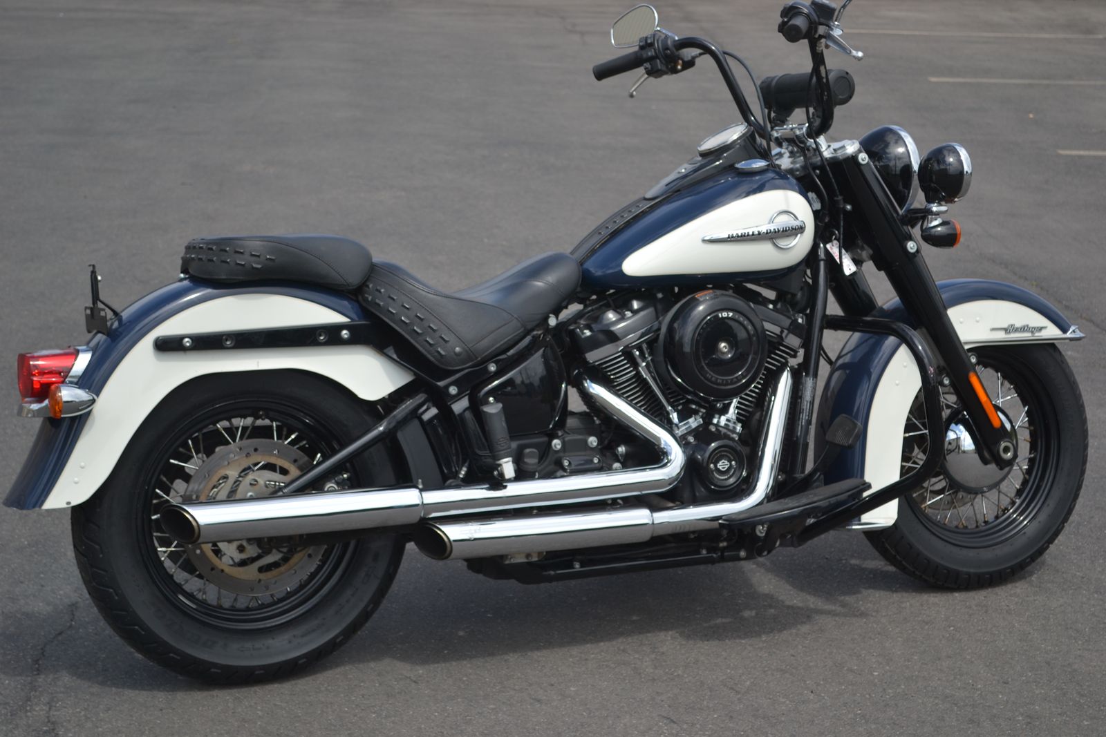 2019 Harley Davidson Heritage Softail Classic 107 - NEW TIRES