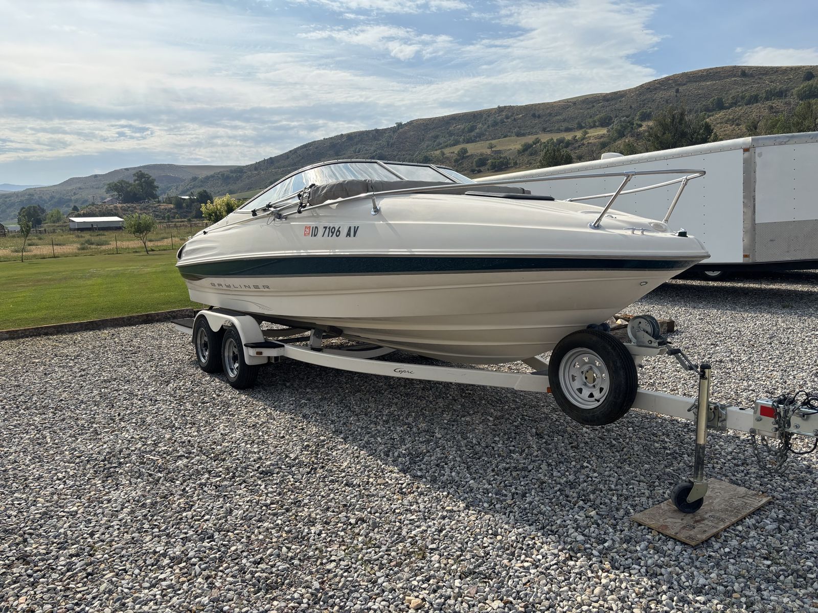 2000 Bayliner 2052CK Cuddy