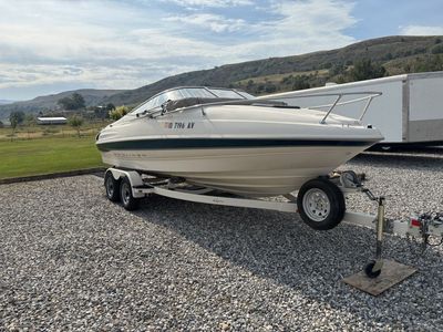 2000 Bayliner 2052CK Cuddy