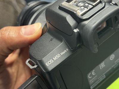 Canon M50 mark ii, with lens kit 15-45mm stm