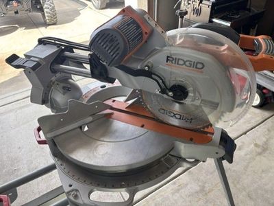 Ridgid !2” Sliding Miter Saw W/Stand