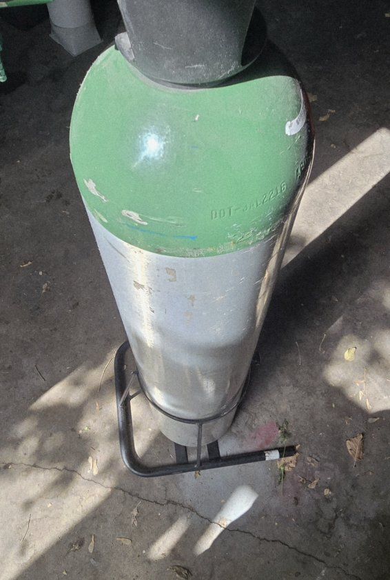 Main image 6