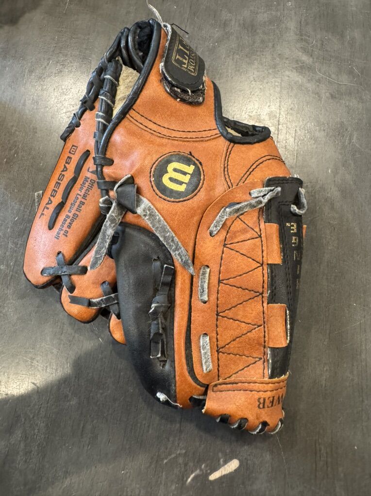 Wilson Baseball Glove