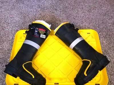 Men's Concrete Work Boots size 8 NEW