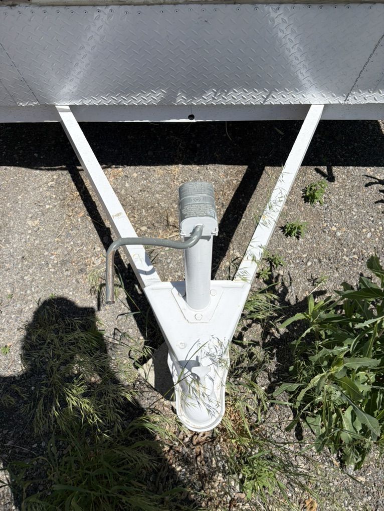 Main image 4