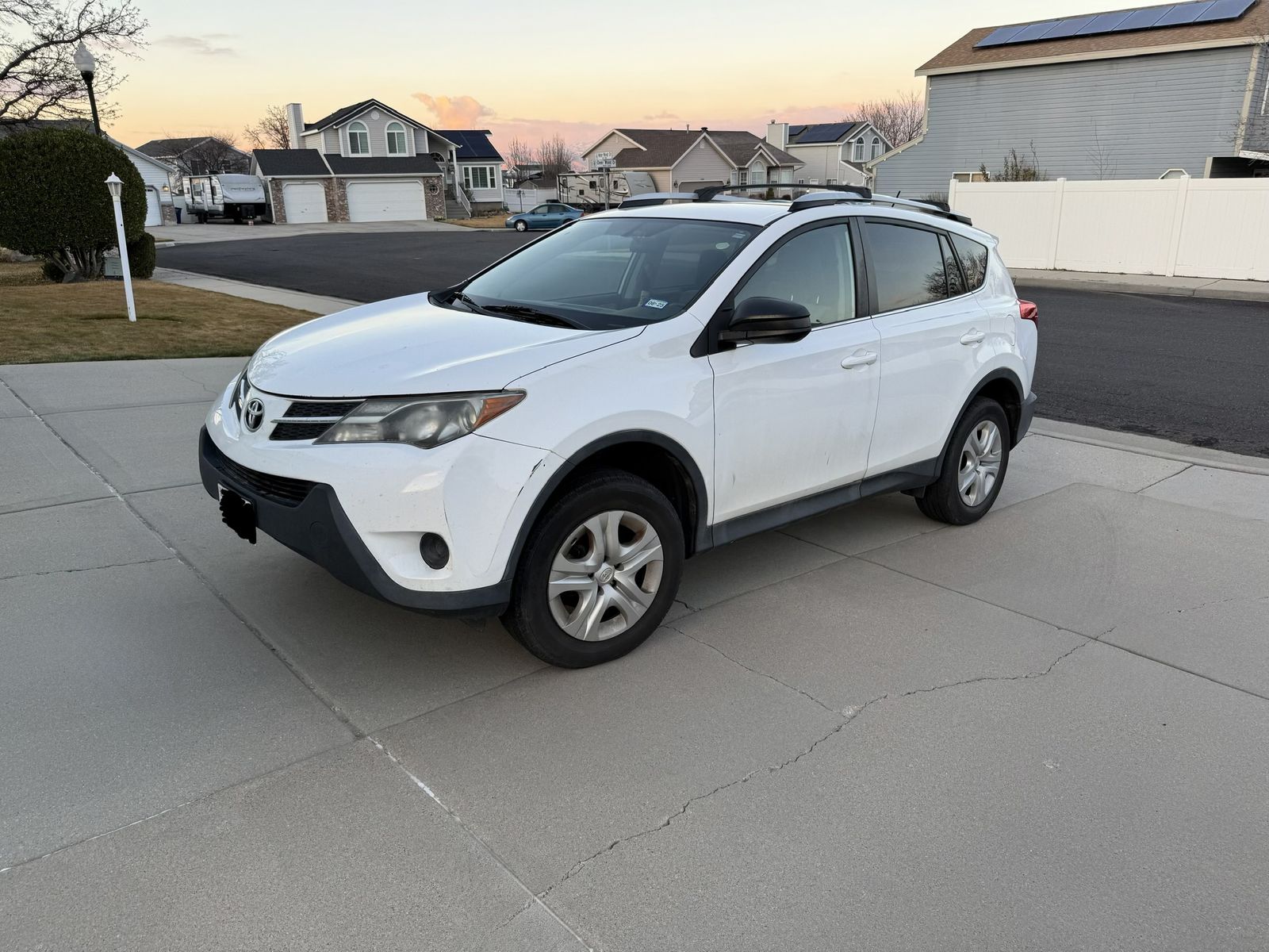 2015 TOYOTA RAV4 LE