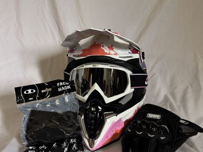 Atv/Motorcycle Helmet. Size Medium