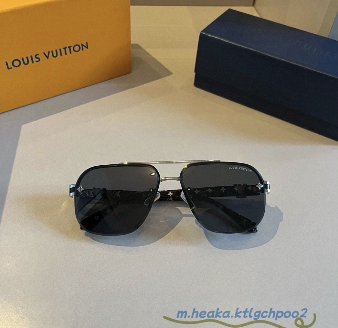 Louis Vuitton Metal Frame Casual  Men's Sunglasses 54 18-135