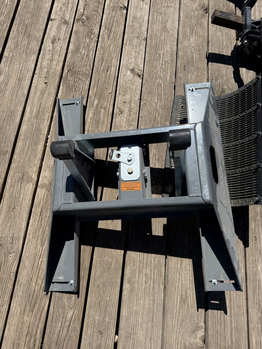 Main image 3