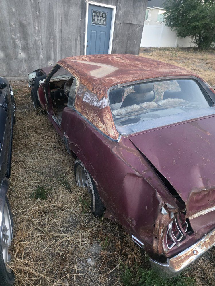 1969 Ford Mustan coupe parting out